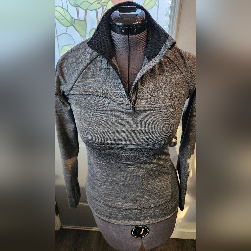 Reebok Gray Long Sleeve Top